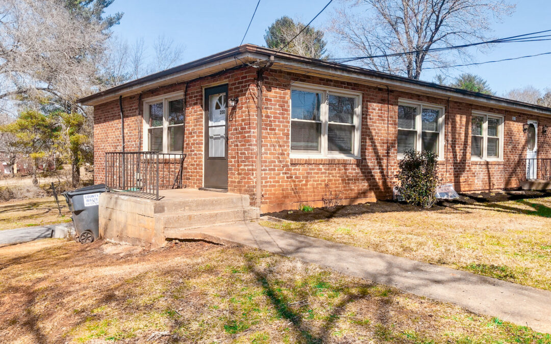 150 LOCH LN. APT. 200, AMHERST, VA 24521